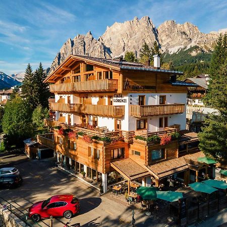 Hotel Ciasa Lorenzi Cortina dʼAmpezzo Eksteriør billede