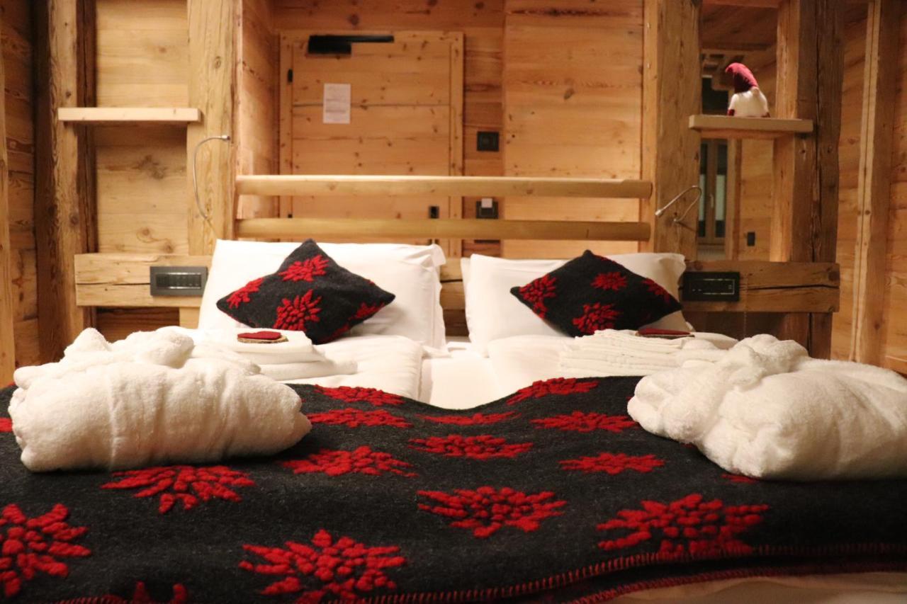 Hotel Ciasa Lorenzi Cortina dʼAmpezzo Eksteriør billede