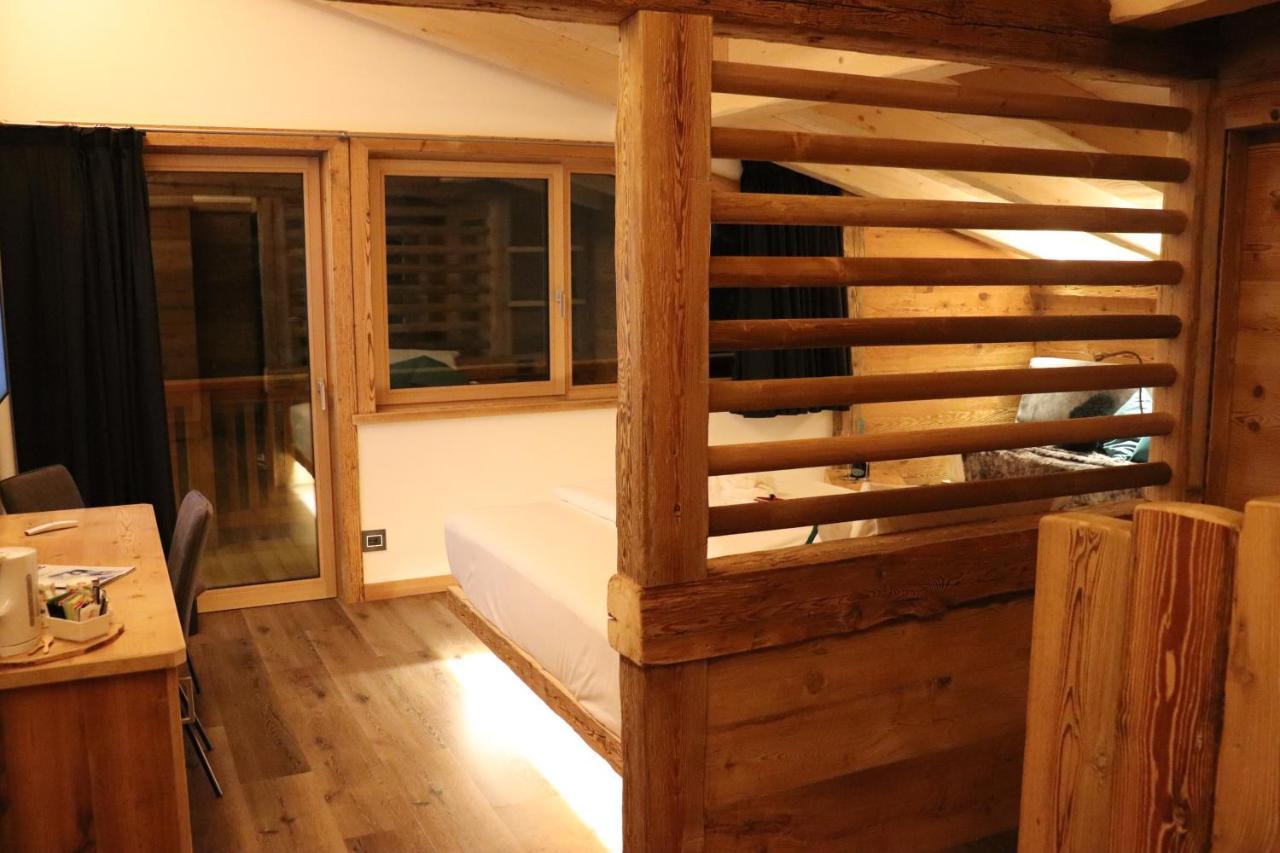 Hotel Ciasa Lorenzi Cortina dʼAmpezzo Eksteriør billede