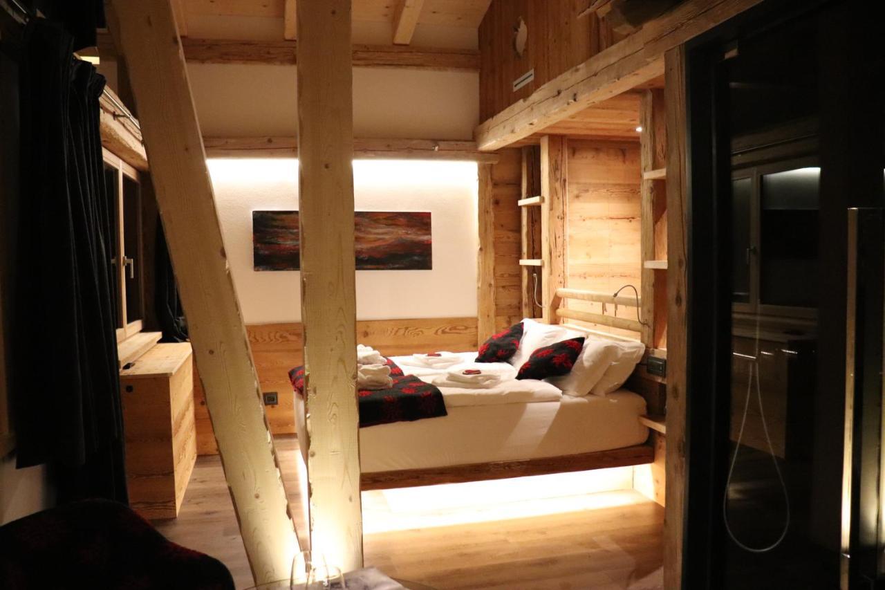 Hotel Ciasa Lorenzi Cortina dʼAmpezzo Eksteriør billede