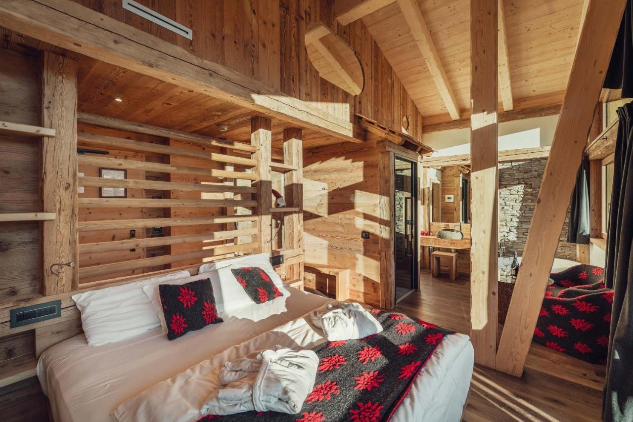 Hotel Ciasa Lorenzi Cortina dʼAmpezzo Eksteriør billede