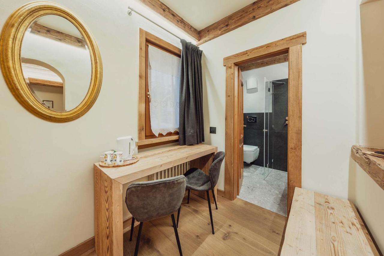 Hotel Ciasa Lorenzi Cortina dʼAmpezzo Eksteriør billede