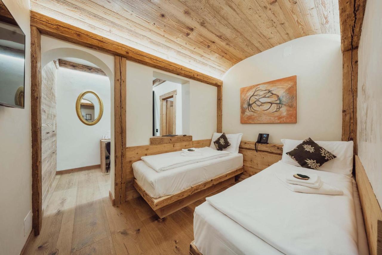 Hotel Ciasa Lorenzi Cortina dʼAmpezzo Eksteriør billede