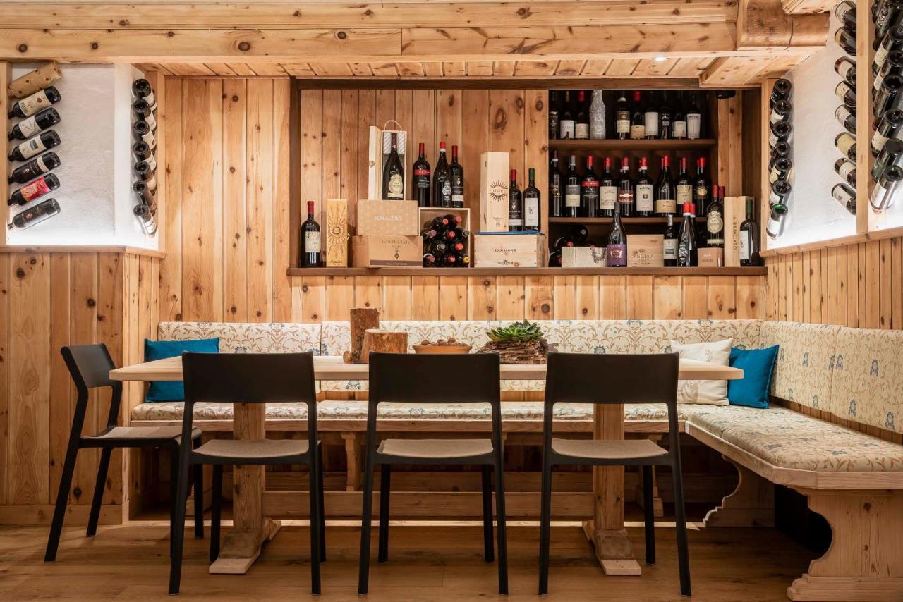 Hotel Ciasa Lorenzi Cortina dʼAmpezzo Eksteriør billede